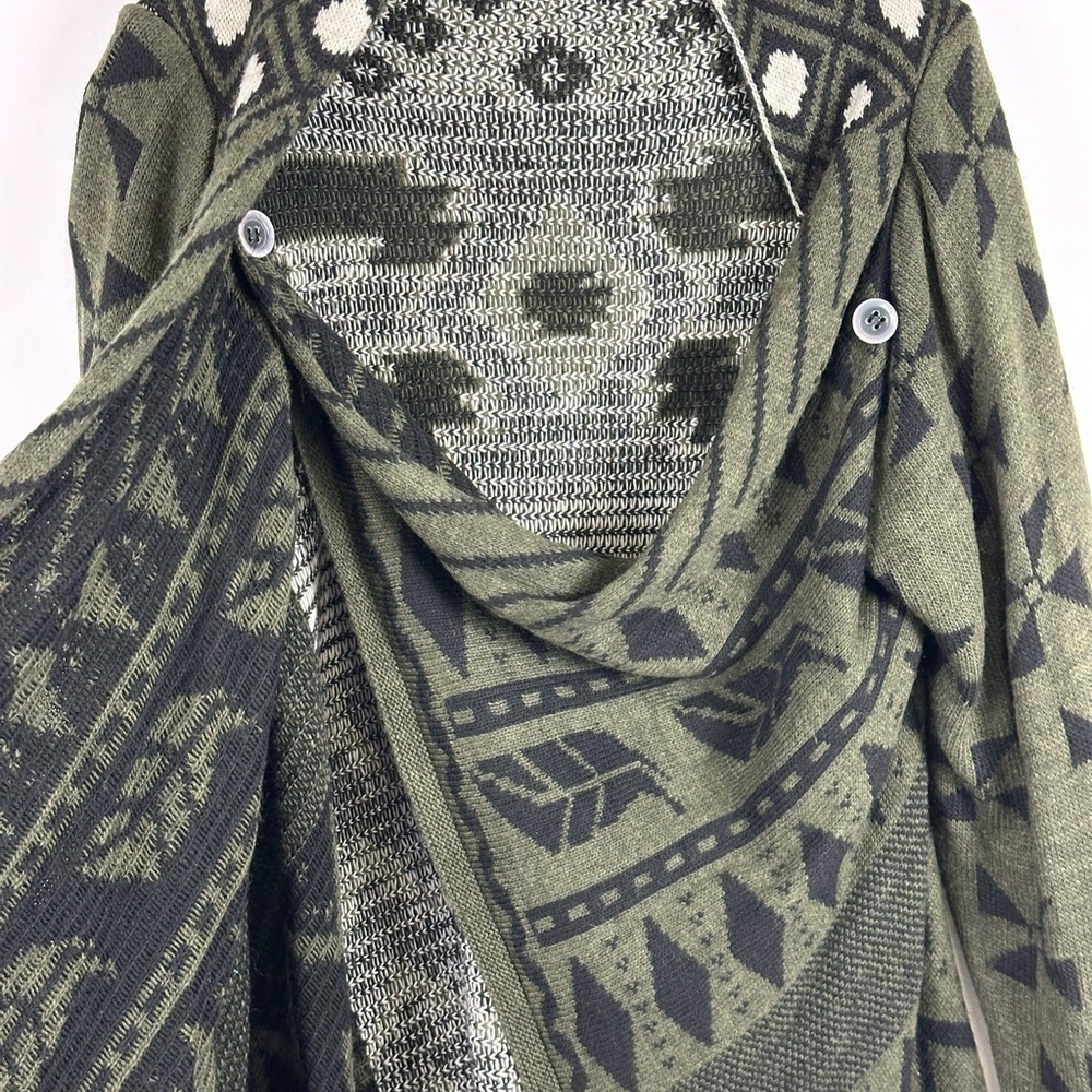 Women's Patterned Cardigan - Picture 6 of 8